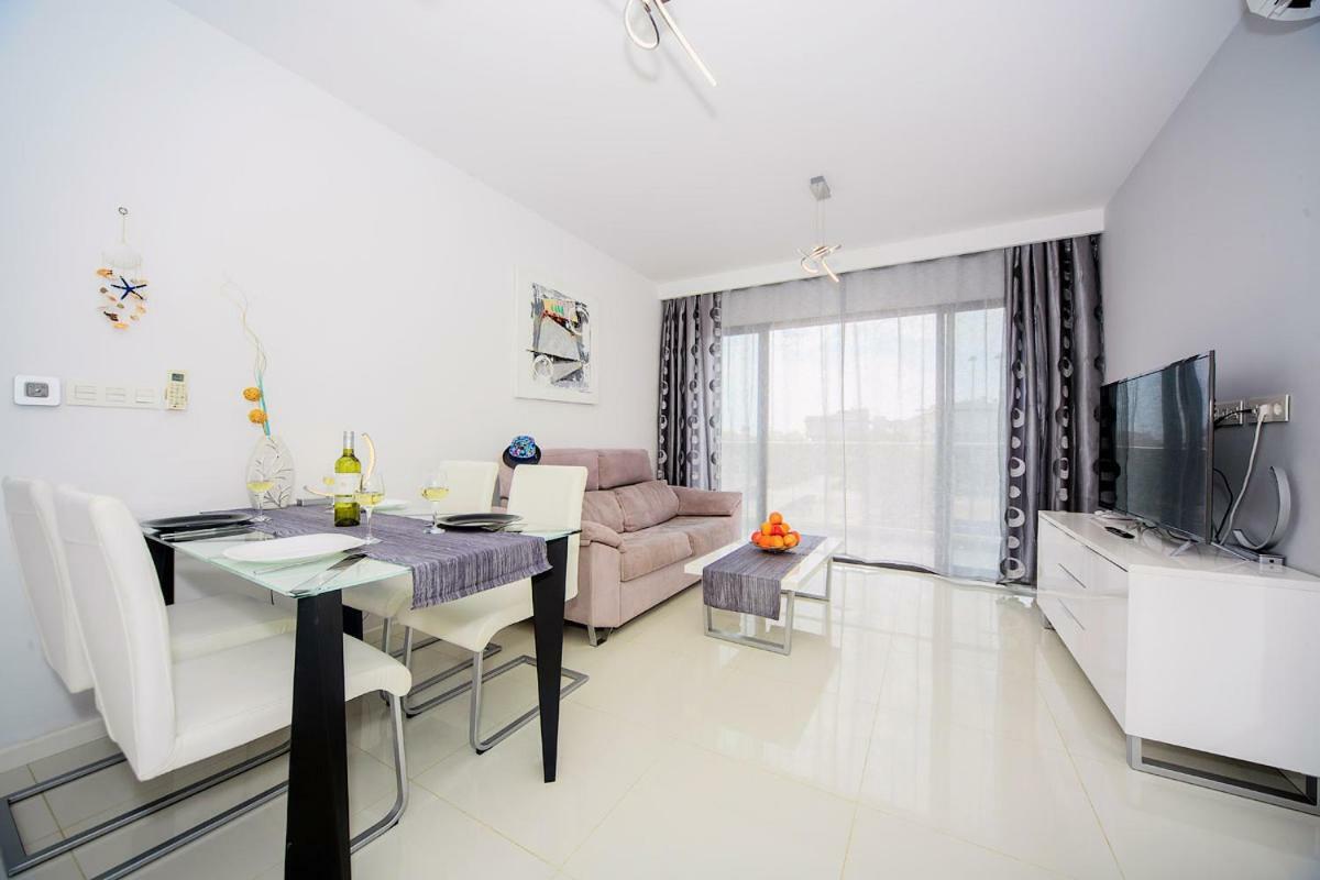 Penthouse 2 Bedrooms In Mil Palmeras Pilar de la Horadada Eksteriør billede